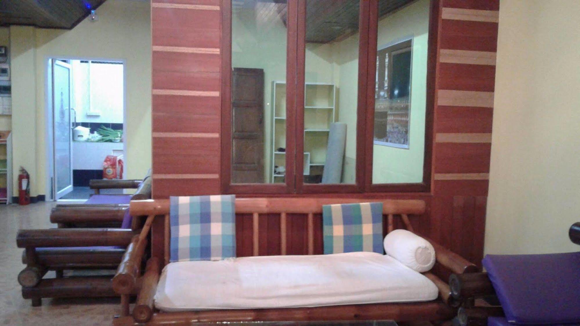 Khaolak Traveller Lodge Khaulak Kültér fotó