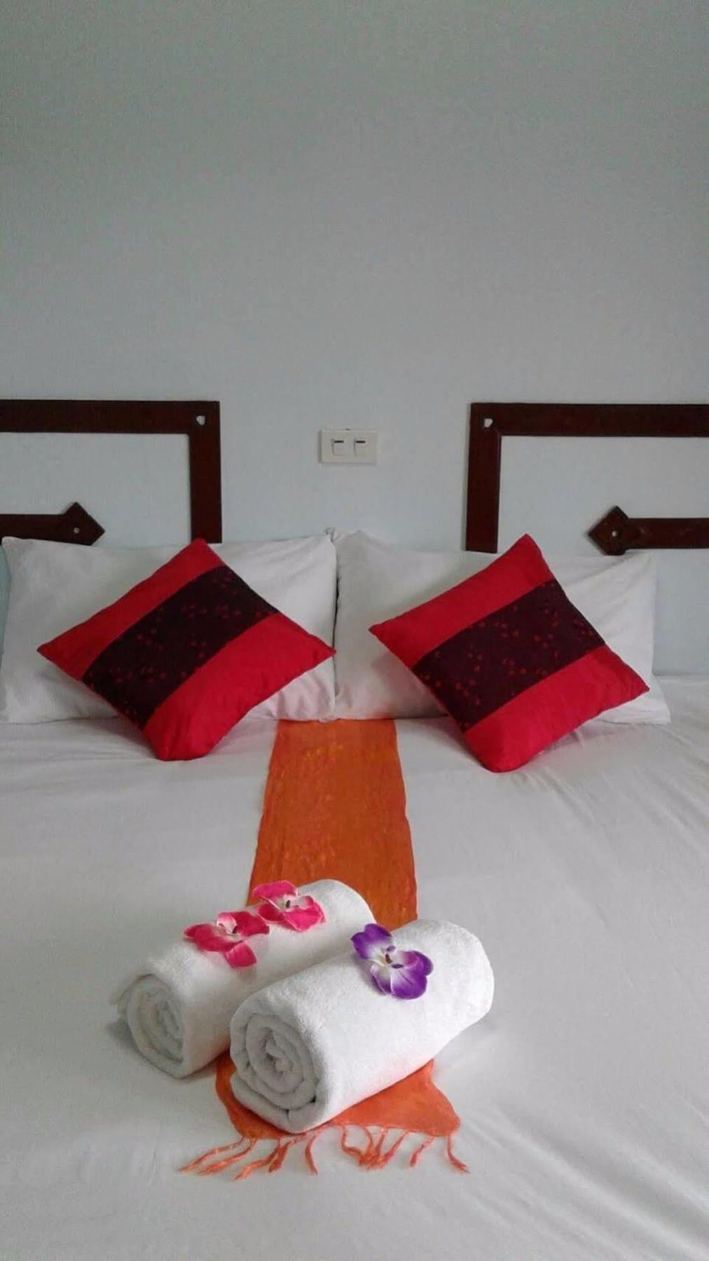 Khaolak Traveller Lodge Khaulak Kültér fotó